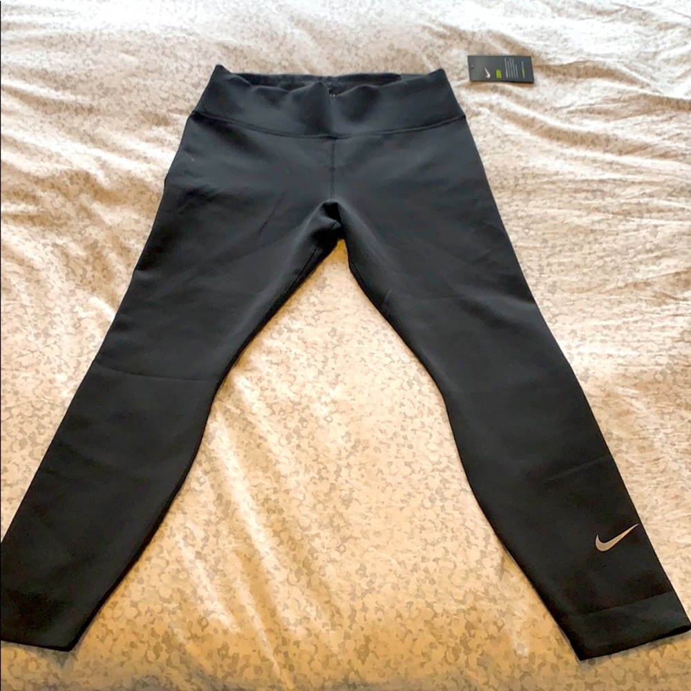 NIKE DRY Tight Fit Leggings